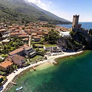 4* Отель Castello Front